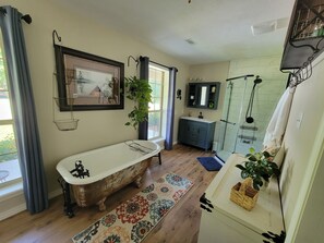 Towels, toilet paper - Private house 20 minutes from Tyler Bend access on the Buffalo National River.   (Saint Joe)