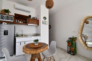 Superior Studio, 1 King Bed, Private Pool | Private kitchen - Muuk Tulum by The Spot Rentals (Tulum)