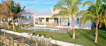 BRAND NEW - Luxurious Oceanfront Escape in Treasure Cay with Pool and Dock!