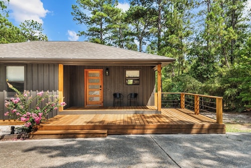 Charming 3-bedroom Summer House in Brookeland