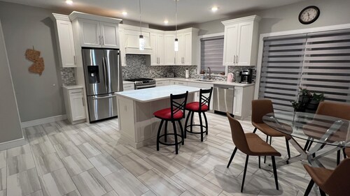 Beautiful 3-Bedroom Home only 20 minutes away from New York