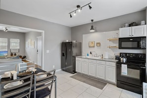 Private kitchen - Pet&Baby Friendly 2BR w/ in-unit Laundry *WIFI* (Indianapolis)