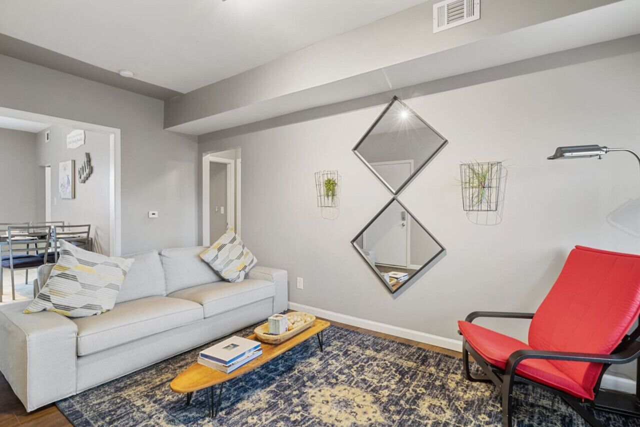 Convenient | Pet & Baby|Near Convention & Hospital