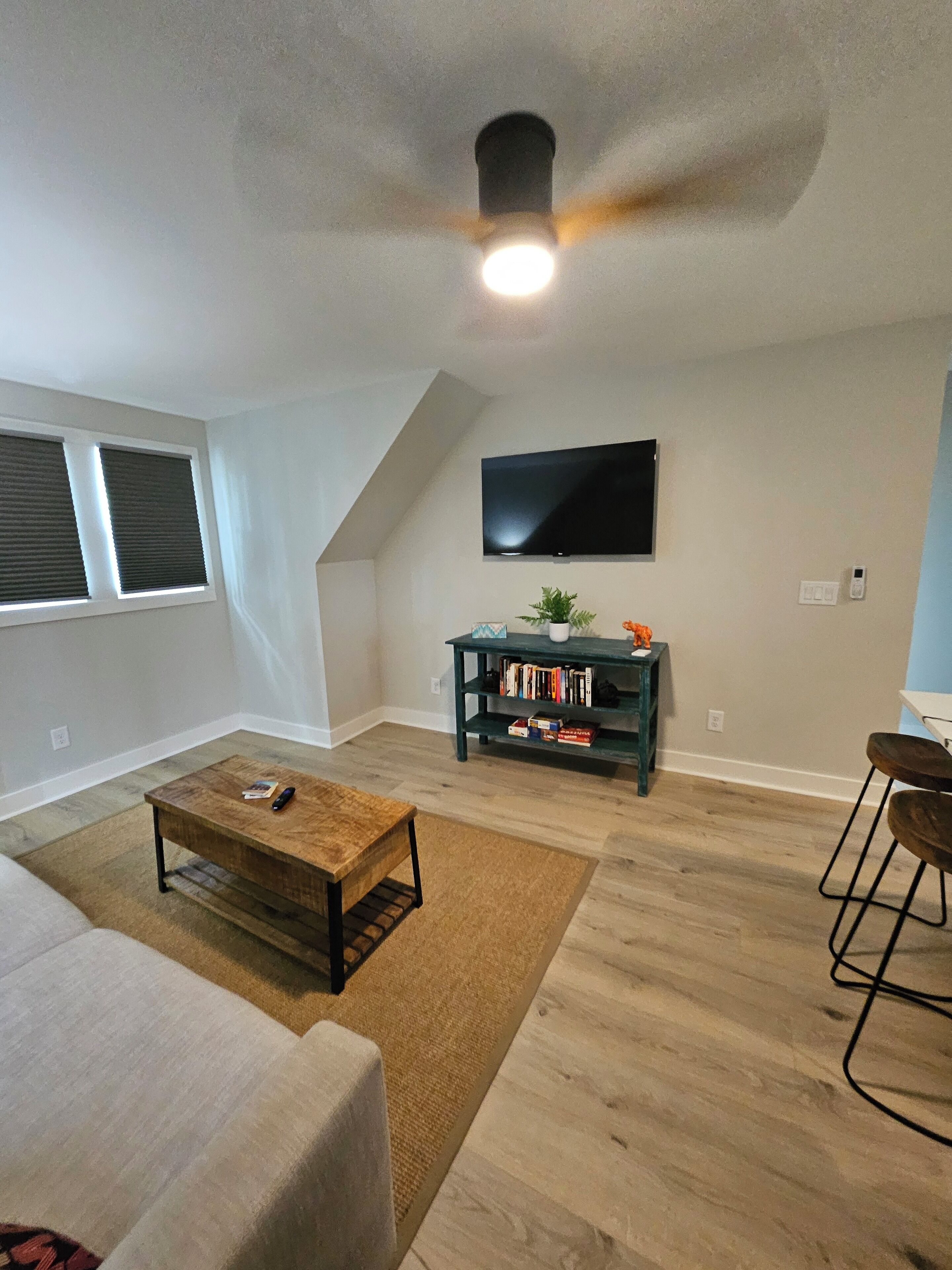 Charming 1-bedroom apartment in Marietta with WiFi and AC