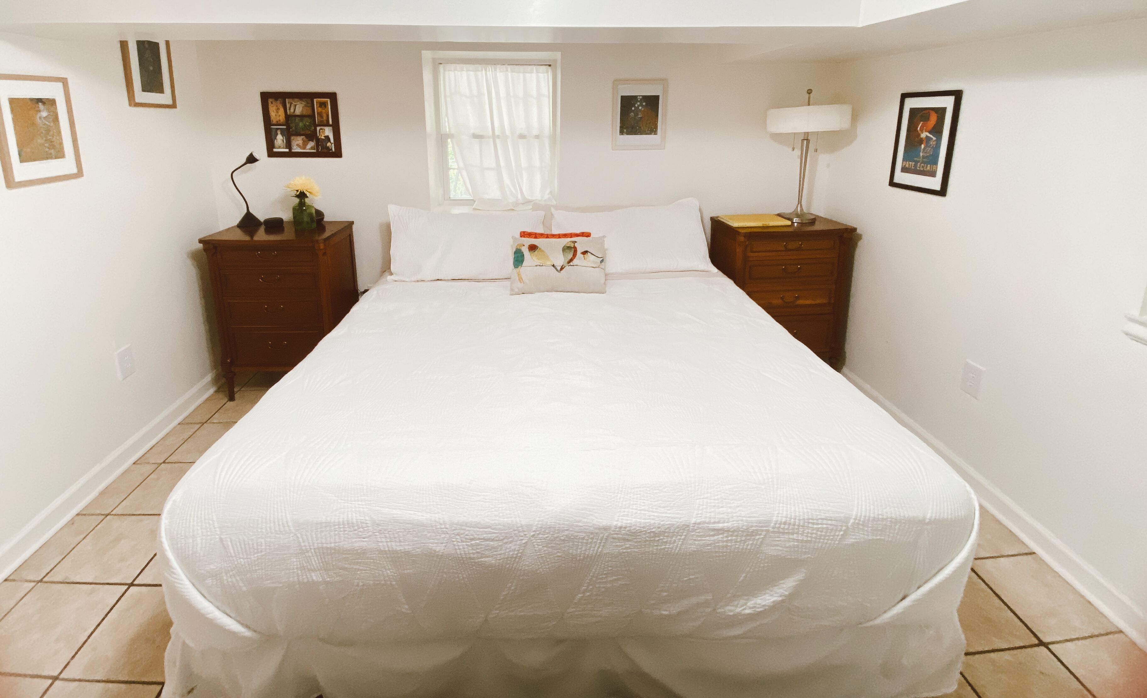 1 bedroom, desk, iron/ironing board, WiFi