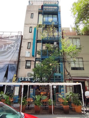 Konaklama yerinin ön cephesi