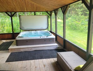 Tina de hidromasaje interior