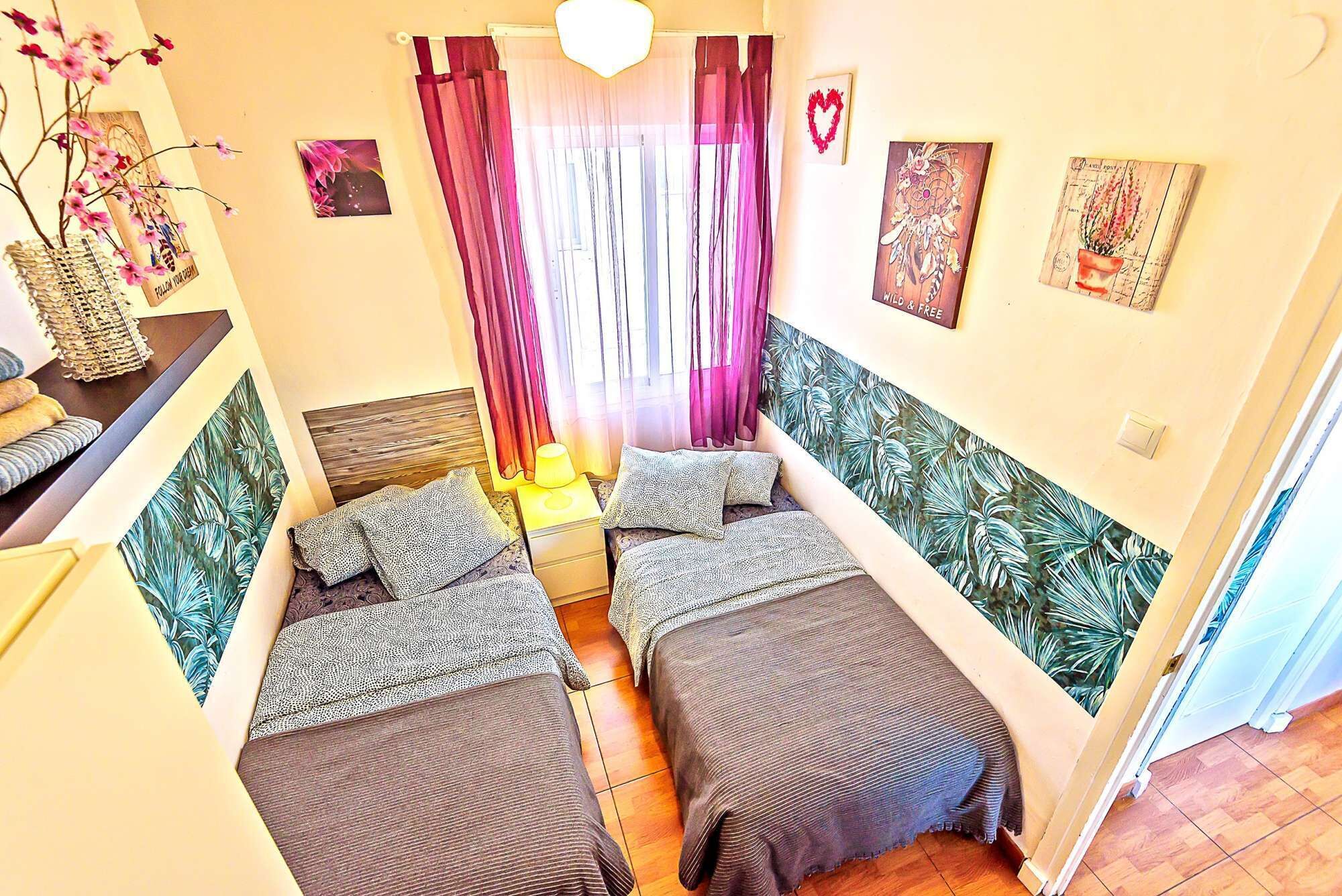 3 bedrooms, desk, iron/ironing board, WiFi