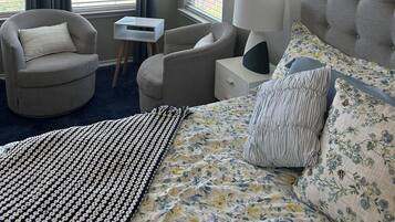 4 habitaciones, escritorio, tabla de planchar con plancha y wifi gratis