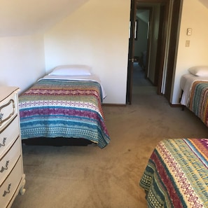 4 bedrooms, iron/ironing board, WiFi, bed sheets - A true oasis located on Partridge Lake in Fremont, WI!  (Fremont)