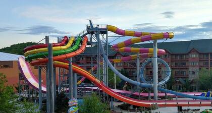 2 Bedroom Deluxe Suite in Great Smokies Lodge!