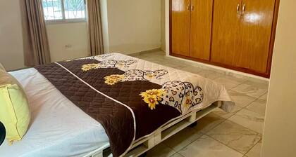 La Siesta-Abidjan- Enchanting One Bedroom Split-Mezzanine Apartment with AC-WIFI