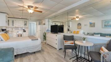 House (1 Bedroom) | Interior