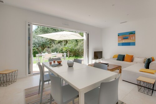 House for 6 people, exceptional location between lake and sea