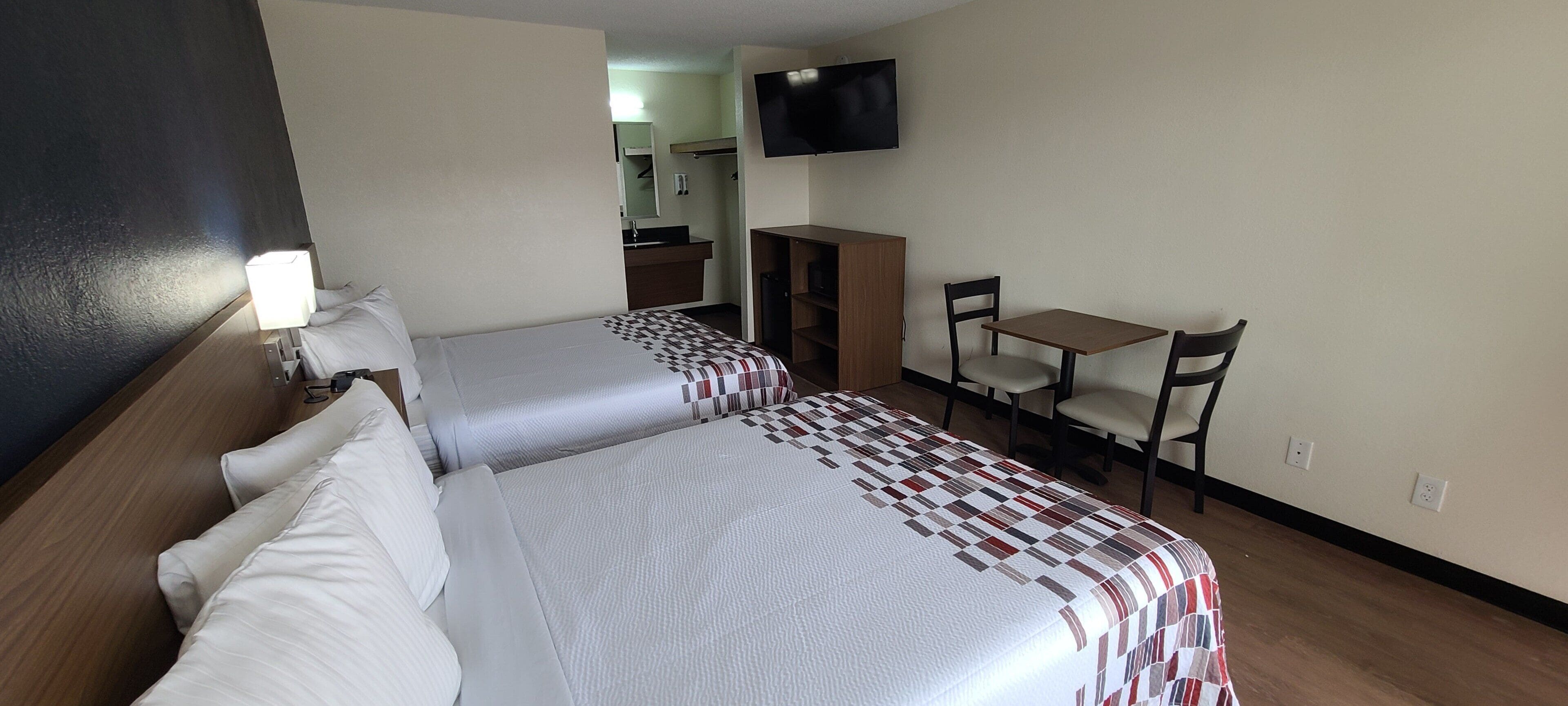 Desk, iron/ironing board, WiFi (free), bed sheets