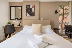 1 bedroom, in-room safe, desk, iron/ironing board