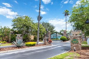 Property grounds - 5/3 Pool home located in Reserve at Town Center Community! (Davenport)