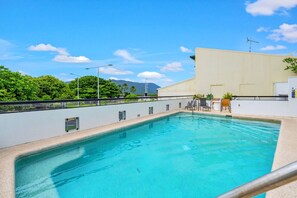 Pool - Portofino Coastal Retreat-Spacious & Stylish Cairns Apartment | Walk to Esplanade & Lagoon! (Cairns City)
