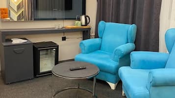 Kamar Double Ekonomi | Wi-Fi gratis, seprai linen, dan dapat diakses tamu berkursi roda
