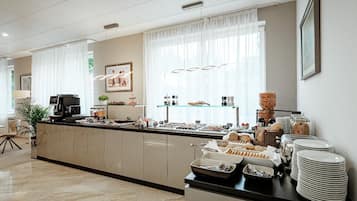 Desayuno buffet incluido todos los días