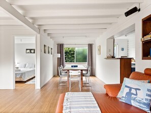 3 bedrooms, Internet, bed sheets