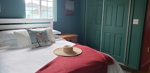 1 bedroom, WiFi, bed sheets