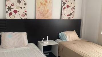 2 bedrooms, iron/ironing board, WiFi, bed sheets