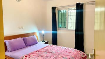 1 Schlafzimmer, Schreibtisch, Bügeleisen/Bügelbrett, WLAN
