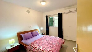 1 bedroom, desk, iron/ironing board, WiFi