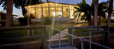 Overnatningsstedets område