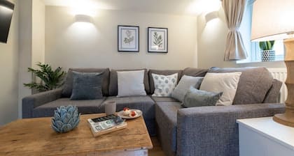 Comfort-Talo-Oma kylpyhuone suihkulla-Katunäkymä