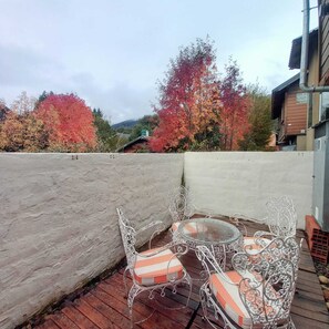 Outdoor dining - Casa4Bariloche: Amplia casa a Estrenar en Bariloche (San Carlos de Bariloche)