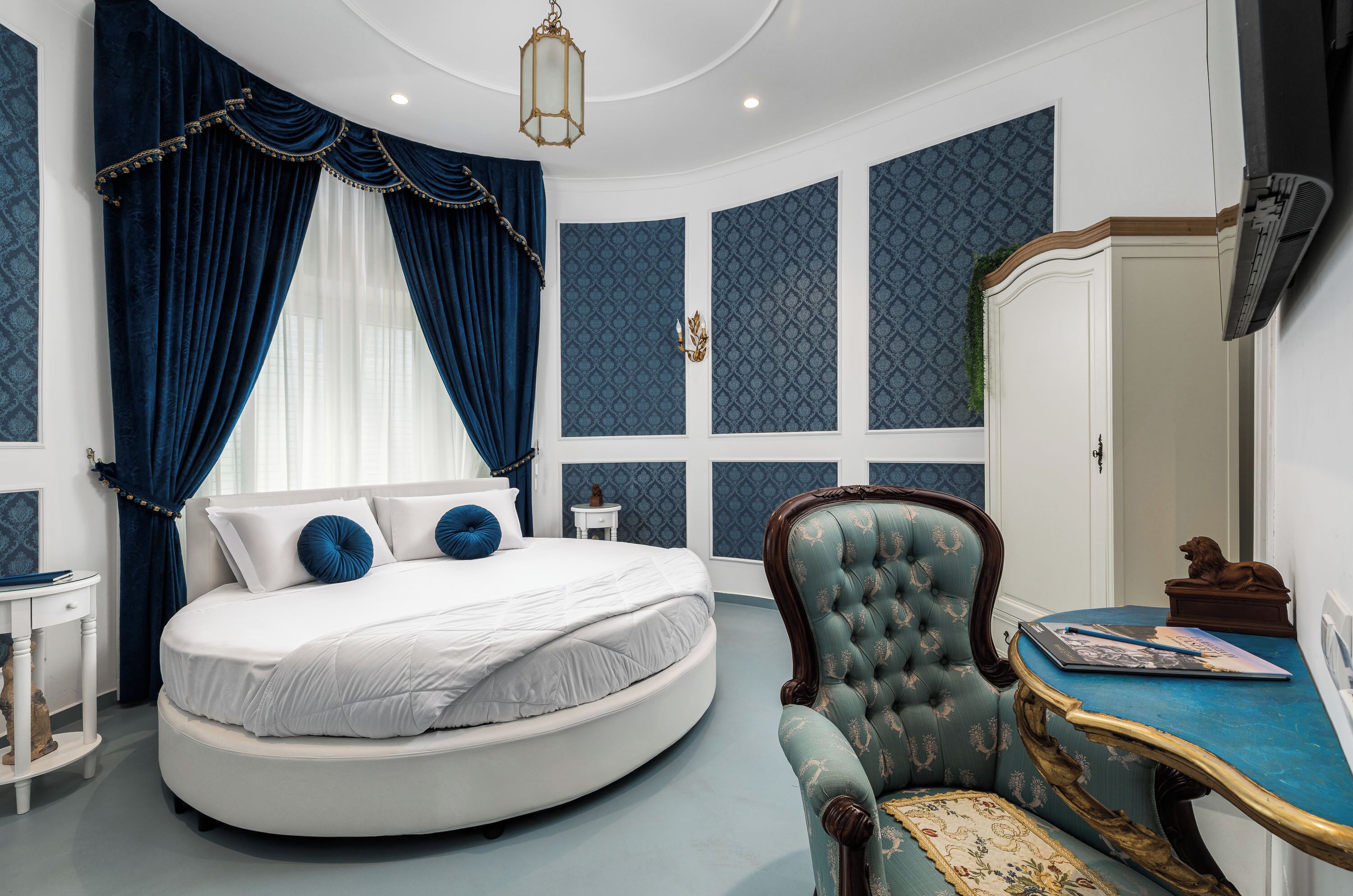 Hypo-allergenic bedding, down duvets, memory-foam beds, in-room safe