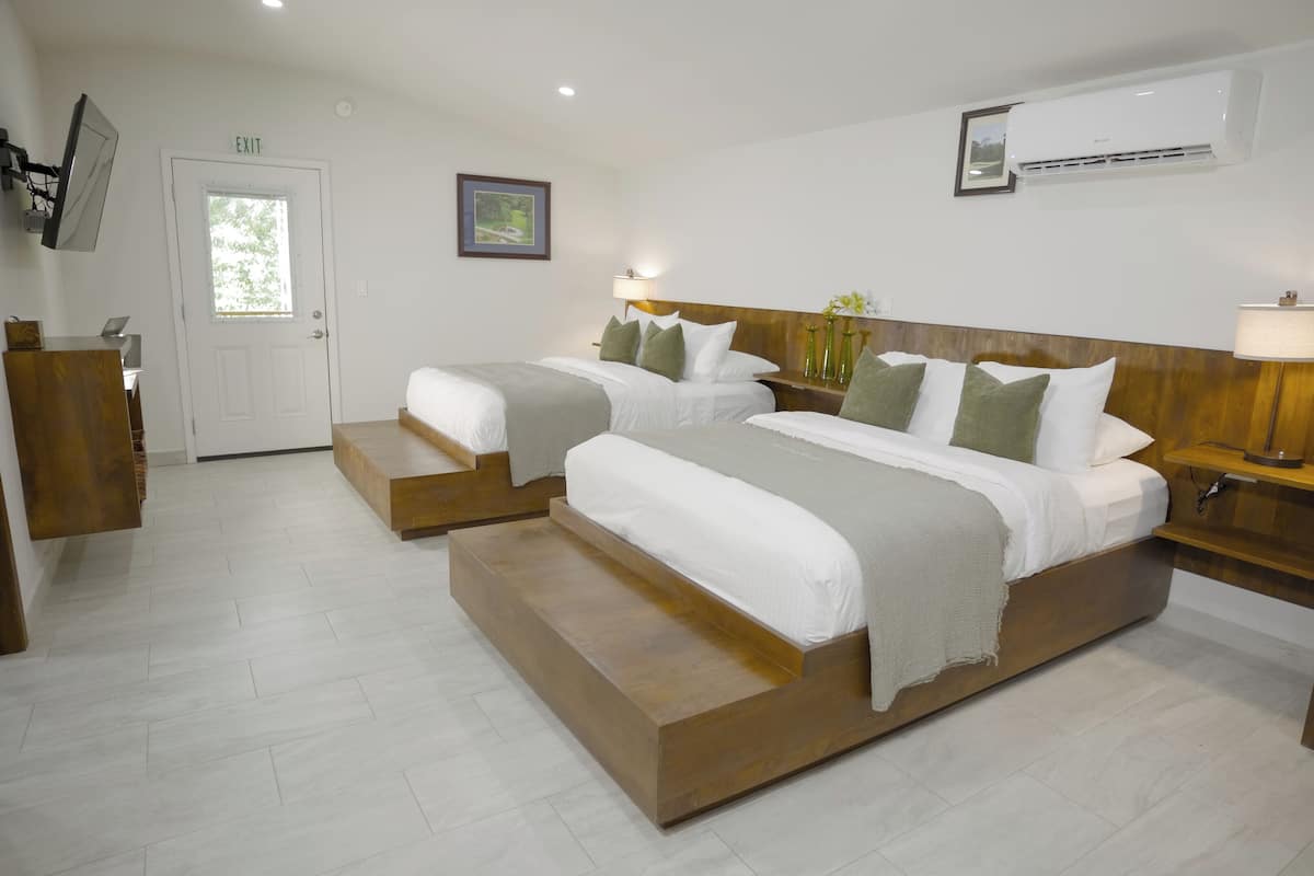 Superior Double or Twin Room | Premium bedding, Tempur-Pedic beds, minibar, laptop workspace