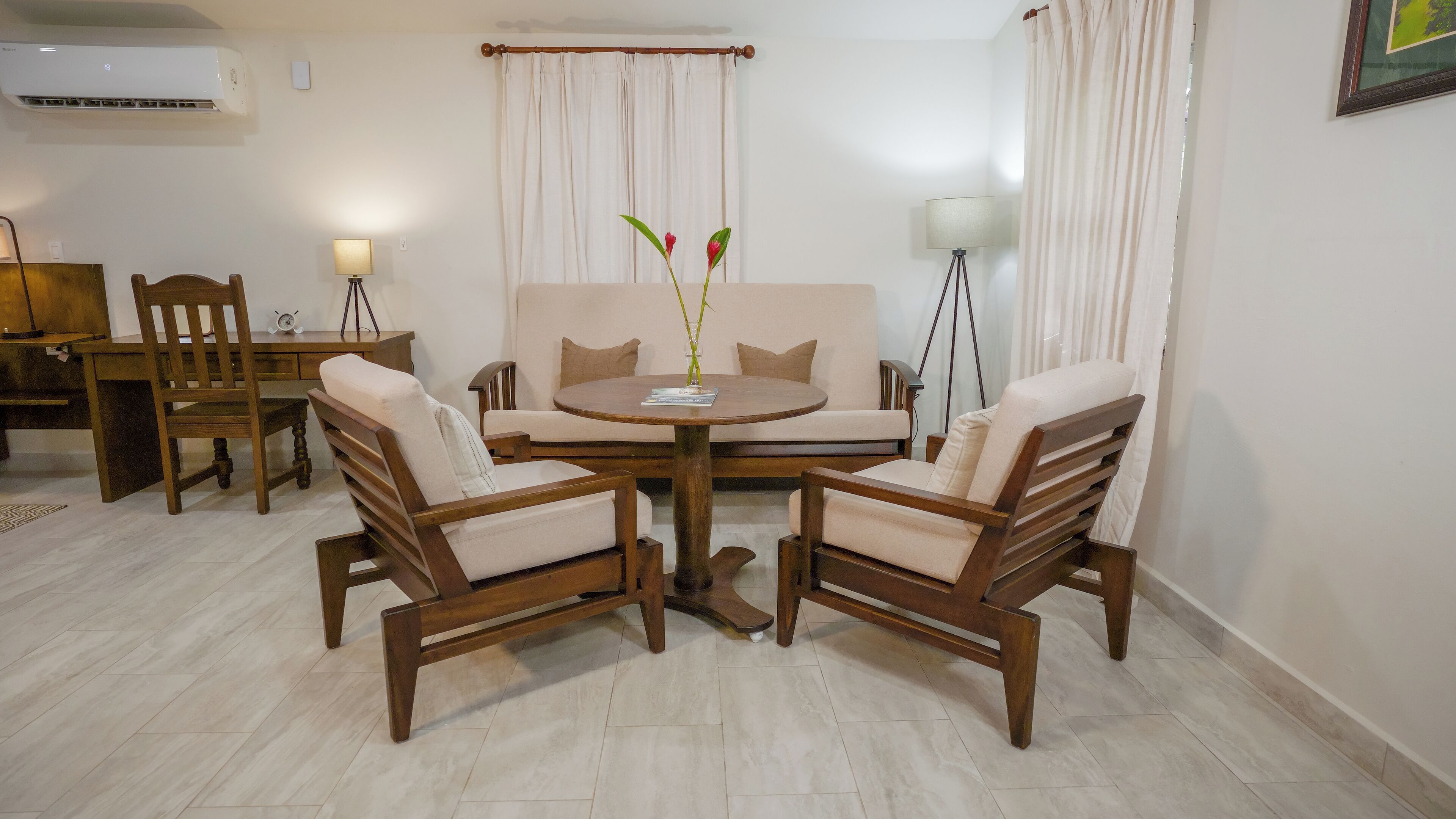 Smart TV 30 pulgadas con canales de televisión digitales, Netflix, Hulu