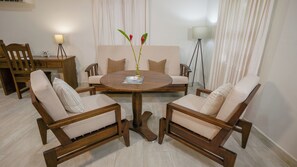 30 インチのスマートテレビ (デジタル放送視聴可)、Netflix、Hulu