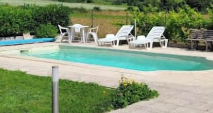 Atypique Grenier Aménagé Avec Accès Piscine
