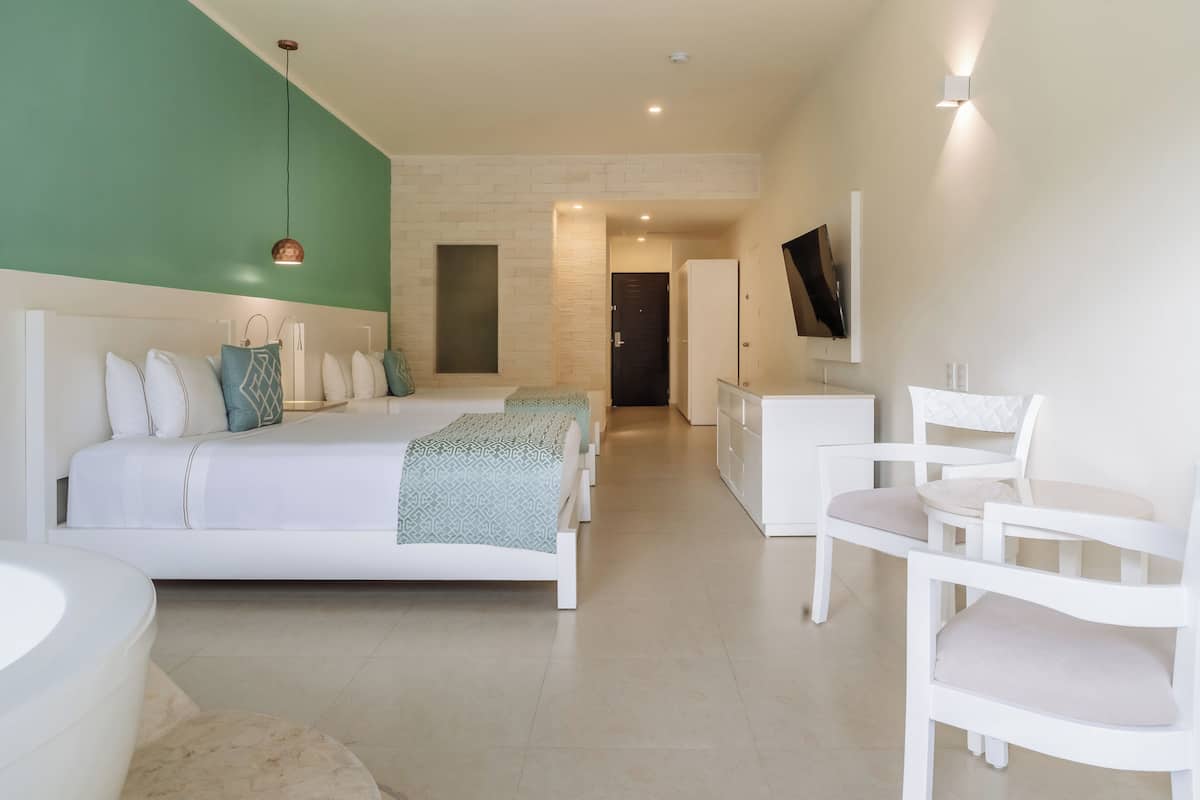 Ropa de cama de alta calidad, edredón y artículos del minibar gratis