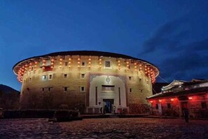 Unclassified image, 4 of 66, button - Waiting For You at Yunshuiyao Inn (Nanjing County)