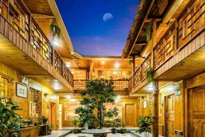 Unclassified image, 5 of 66, button - Waiting For You at Yunshuiyao Inn (Nanjing County)