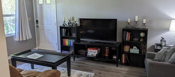 Cozy Duplex near K-State 