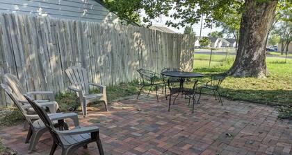 Cozy Duplex near K-State