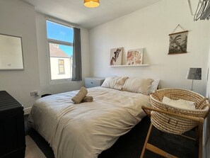 4 Schlafzimmer, Bügeleisen/Bügelbrett, kostenloses WLAN, Bettwäsche