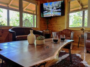 Interior - Luxury Lodge-Hot Tub-Game Room-Dogs OK-Sleeps 14 (Logan)