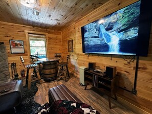 Smart TV, fireplace, music library, stereo