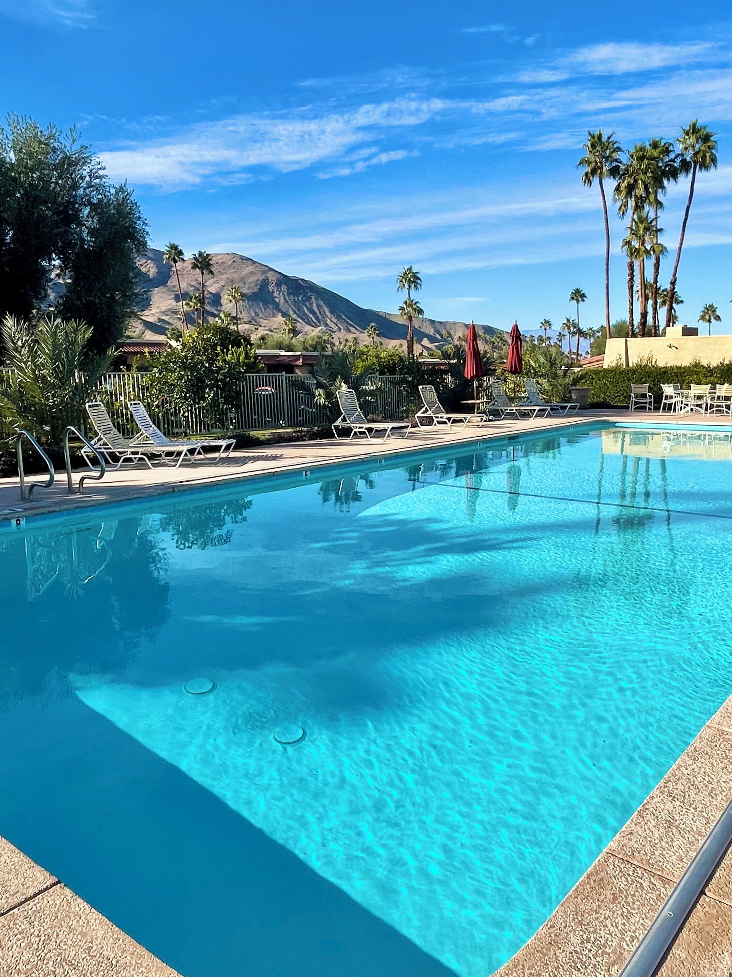 Open and airy Condo in Prestigious S. Palm Desert  2 patios, and Mountain View’s