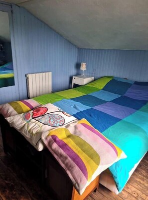 2 slaapkamers, een strijkplank/strijkijzer, wifi, beddengoed