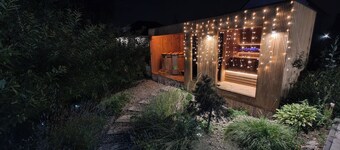 Charming 3-bedroom cottage in Chrzanów with AC, hot tube, heated pool and sauna