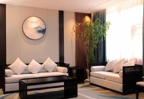 Unclassified image, 3 of 44, button - Huayun Hotel (Yushan)