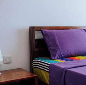 1 chambre, fer et planche à repasser, Wi-Fi, draps fournis